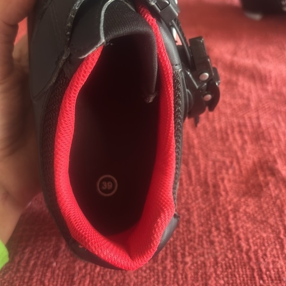 Peloton Cycling Shoes for Peloton Bike & Bike+ with Delta-Compatible Bike EUC 39 - Picture 5 of 5